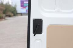 长安跨越 跨越星V7 2.7T 2座 4.8米纯电动厢式运输车(对开门)38.64kWh