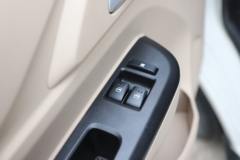 长安跨越 跨越星V7 2.7T 2座 4.8米纯电动厢式运输车(对开门)38.64kWh