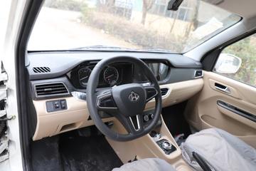 ������Խ ��Խ��V7 2.7T 2�� 4.8�״��綯��ʽ���䳵(�Կ���)38.64kWhͼƬ