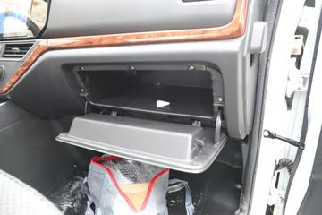 ������Խ��D5EV ������ 3.5T 4.02�׵��Ŵ��綯����΢��55.64kWhͼƬ