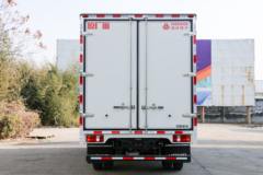 中国重汽HOWO 统帅 4.5T 4.15米单排纯电动厢式轻卡100.46kWh