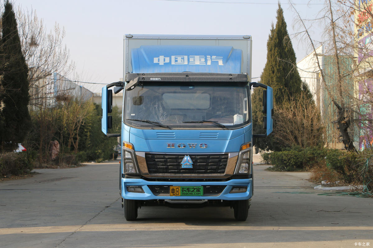 重汽HOWO 统帅 4.5T 4.15米单排纯电动厢式轻卡 弗迪131.98kWh