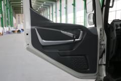 飞碟新能源漫天飞 4X2 4.15米单排插电式增程混合动力厢式轻卡 宁德时代100.96kWh 飞碟新能源漫天飞 4X2 4.15米单排插电式增程混合动力厢式轻卡 宁德时代100.96kWh