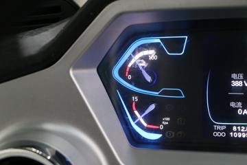 �ɵ�����Դ����� 4X2 4.15�׵��Ų��ʽ���̻�϶�����ʽ�Ῠ ����ʱ��100.96kWhͼƬ