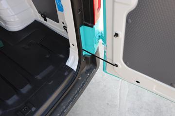 ͼ��ŵ�羰i7 3.2T 2�� 4.895�״��綯��ջ��� ����ʱ��41.86kWhͼƬ
