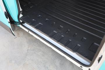 ͼ��ŵ�羰i7 3.2T 2�� 4.895�״��綯��ջ��� ����ʱ��41.86kWhͼƬ