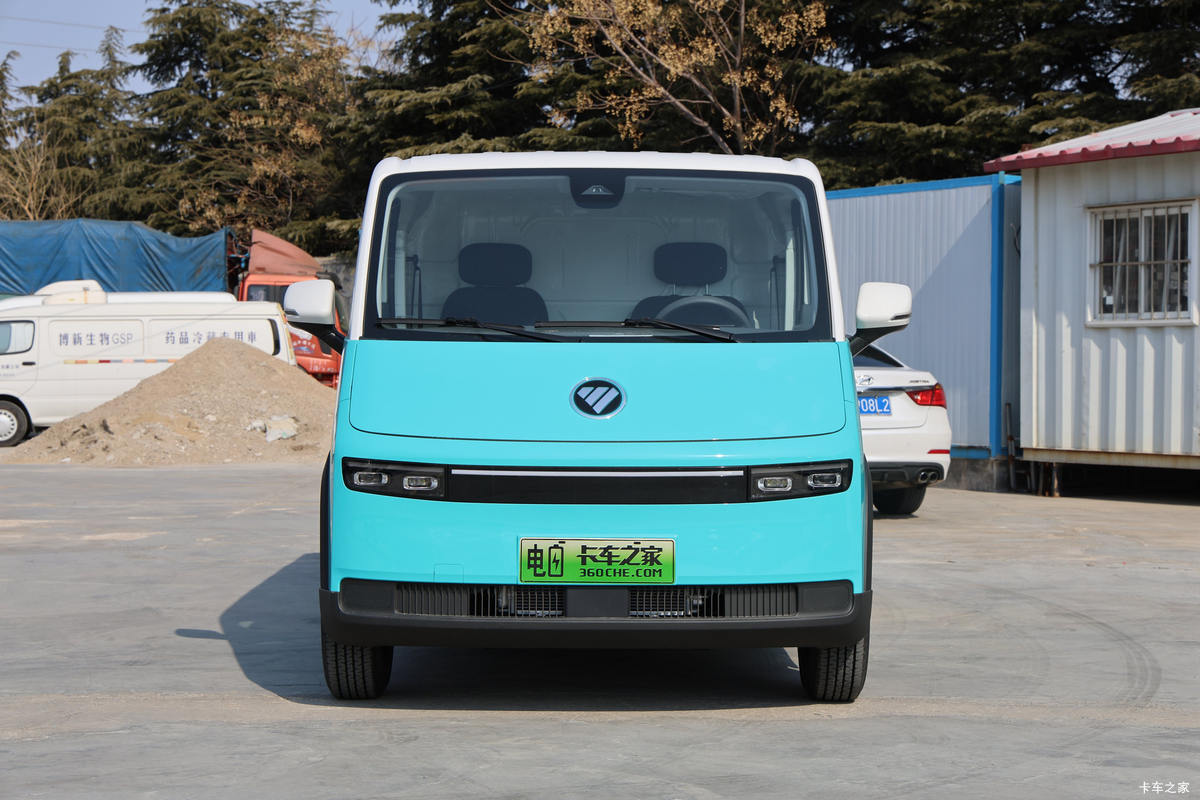 图雅诺风景i7 2025款 智远版 6座纯电动轻客 宁德时代50.23kWh