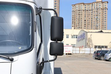 ���� ��ʮ��700P 189���� 4X2 6.688���Ű���ʽ�ػ���ͼƬ