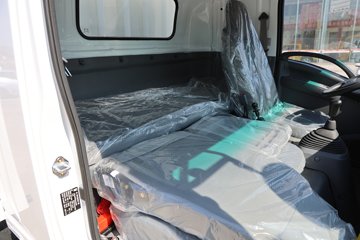 ���� ��ʮ��700P 189���� 4X2 6.688���Ű���ʽ�ػ���ͼƬ