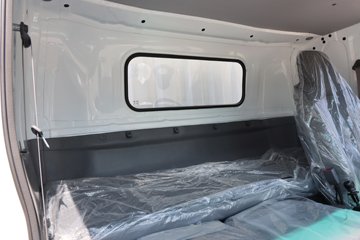 ���� ��ʮ��700P 189���� 4X2 6.688���Ű���ʽ�ػ���ͼƬ