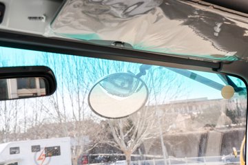 ���� ��ʮ��700P 189���� 4X2 6.688���Ű���ʽ�ػ���ͼƬ