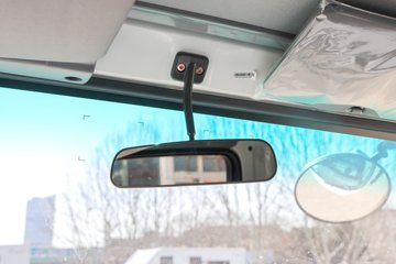 ���� ��ʮ��700P 189���� 4X2 6.688���Ű���ʽ�ػ���ͼƬ