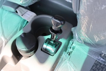 ���� ��ʮ��700P 189���� 4X2 6.688���Ű���ʽ�ػ���ͼƬ