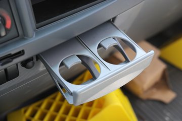 ���� ��ʮ��700P 189���� 4X2 6.688���Ű���ʽ�ػ���ͼƬ