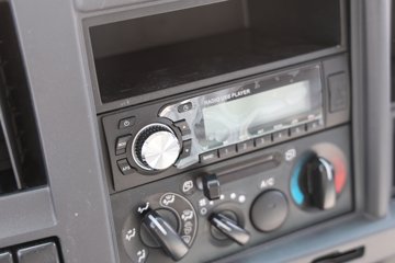 ���� ��ʮ��700P 189���� 4X2 6.688���Ű���ʽ�ػ���ͼƬ