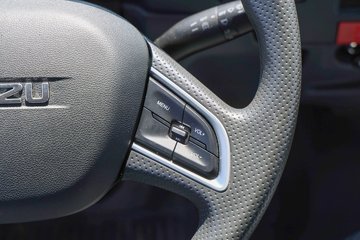 ���� ��ʮ��700P 189���� 4X2 6.688���Ű���ʽ�ػ���ͼƬ