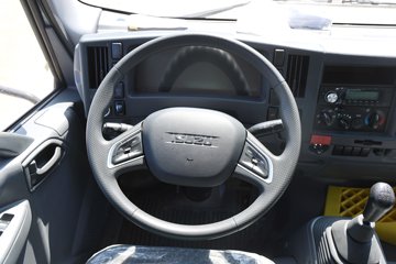 ���� ��ʮ��700P 189���� 4X2 6.688���Ű���ʽ�ػ���ͼƬ