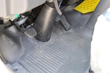 ���� ��ʮ��700P 189���� 4X2 6.688���Ű���ʽ�ػ���ͼƬ