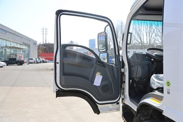 ���� ��ʮ��700P 189���� 4X2 6.688���Ű���ʽ�ػ���ͼƬ