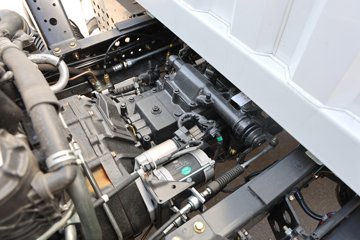 ���� ��ʮ��700P 189���� 4X2 6.688���Ű���ʽ�ػ���ͼƬ