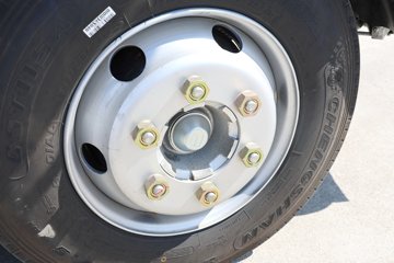 ���� ��ʮ��700P 189���� 4X2 6.688���Ű���ʽ�ػ���ͼƬ