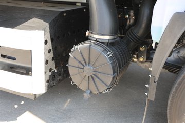 ���� ��ʮ��700P 189���� 4X2 6.688���Ű���ʽ�ػ���ͼƬ