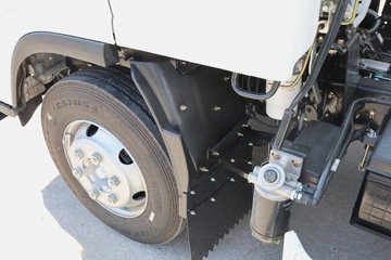 ���� ��ʮ��700P 189���� 4X2 6.688���Ű���ʽ�ػ���ͼƬ