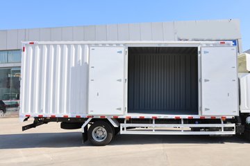 ���� ��ʮ��700P 189���� 4X2 6.688���Ű���ʽ�ػ���ͼƬ