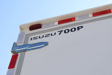 ���� ��ʮ��700P 189���� 4X2 6.688���Ű���ʽ�ػ���ͼƬ