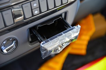 ���� �����½��� �ഺ�޵а� 146���� 3.7�׵��������ῨͼƬ