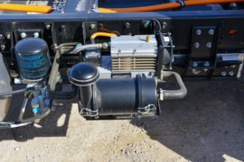 零米&nbsp;电动载货车底盘图片