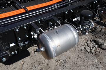 ���� ����EV6 4.5T 4.15�׵��Ŵ��綯��ʽ�Ῠ100.46kWhͼƬ