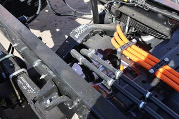 ���� ����EV6 4.5T 4.15�׵��Ŵ��綯��ʽ�Ῠ100.46kWhͼƬ