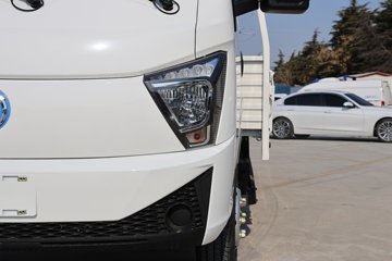 �ɵ�EF3 2024�� 4.2T 4.01�׵��Ŵ��綯����С��56.67kWhͼƬ