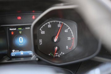 �ɵ�EF3 2024�� 4.2T 4.01�׵��Ŵ��綯����С��56.67kWhͼƬ