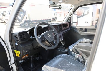 �ɵ�EF3 2024�� 4.2T 4.01�׵��Ŵ��綯����С��56.67kWhͼƬ