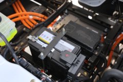 飞碟EF3 2024款 4.2T 4.01米单排纯电动栏板小卡56.67kWh