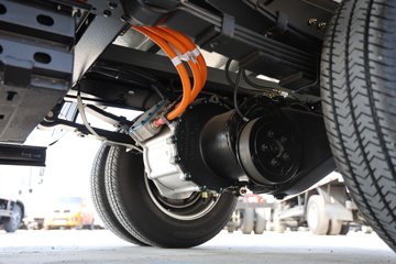 �ɵ�EF3 2024�� 4.2T 4.01�׵��Ŵ��綯����С��56.67kWhͼƬ