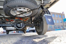 祥菱Q分体式&nbsp;电动载货车底盘图片