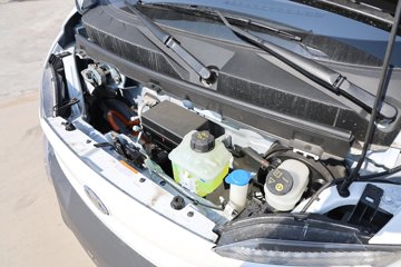 �ɵ�EQ2 ������ 3.01�׵��Ŵ��綯����΢�� ����38.4kWhͼƬ