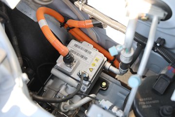 �ɵ�EQ2 ������ 3.01�׵��Ŵ��綯����΢�� ����38.4kWhͼƬ