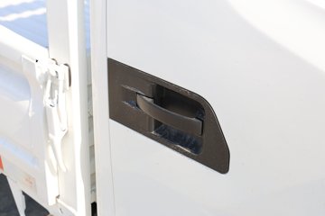 �ɵ�EQ2 ������ 3.01�׵��Ŵ��綯����΢�� ����38.4kWhͼƬ