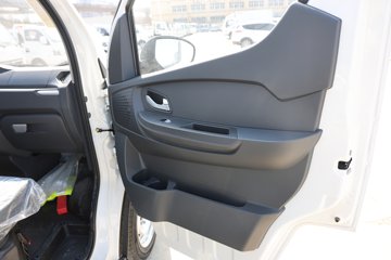 �ɵ�EQ2 ������ 3.01�׵��Ŵ��綯����΢�� ����38.4kWhͼƬ