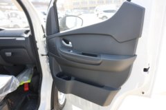 飞碟EQ2 畅享版 2.6T 3.01米单排纯电动栏板微卡38.4kWh 飞碟EQ2 畅享版 2.6T 3.01米单排纯电动栏板微卡38.4kWh