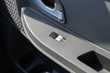 �ɵ�EQ2 ������ 3.01�׵��Ŵ��綯����΢�� ����38.4kWhͼƬ