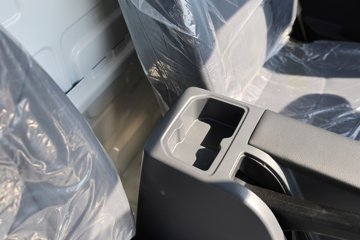 �ɵ�EQ2 ������ 3.01�׵��Ŵ��綯����΢�� ����38.4kWhͼƬ