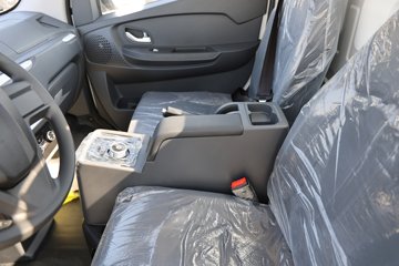 �ɵ�EQ2 ������ 3.01�׵��Ŵ��綯����΢�� ����38.4kWhͼƬ