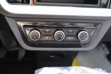 �ɵ�EQ2 ������ 3.01�׵��Ŵ��綯����΢�� ����38.4kWhͼƬ