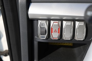 �ɵ�EQ2 ������ 3.01�׵��Ŵ��綯����΢�� ����38.4kWhͼƬ