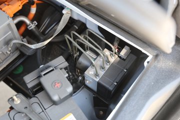 �ɵ�EQ2 ������ 3.01�׵��Ŵ��綯����΢�� ����38.4kWhͼƬ